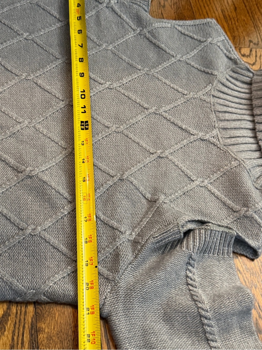 Cold-Shoulder Cable Turtleneck Sweater - Light Gray - Picture 5 of 6